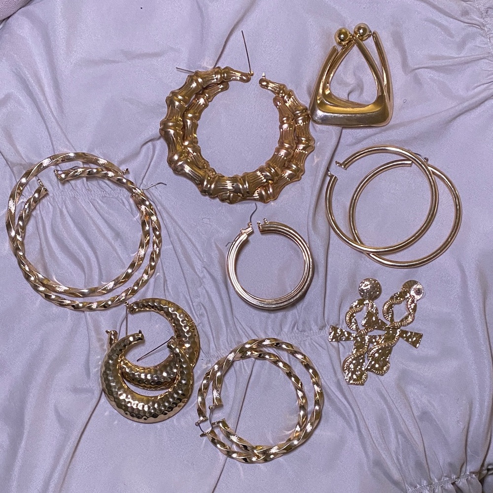 8 Pairs Elegant Gold Hoop Earrings Bundle